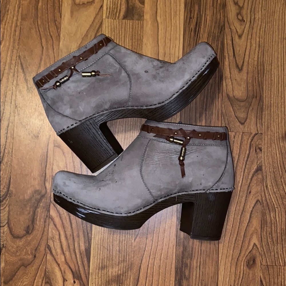 Dansko Tan boots